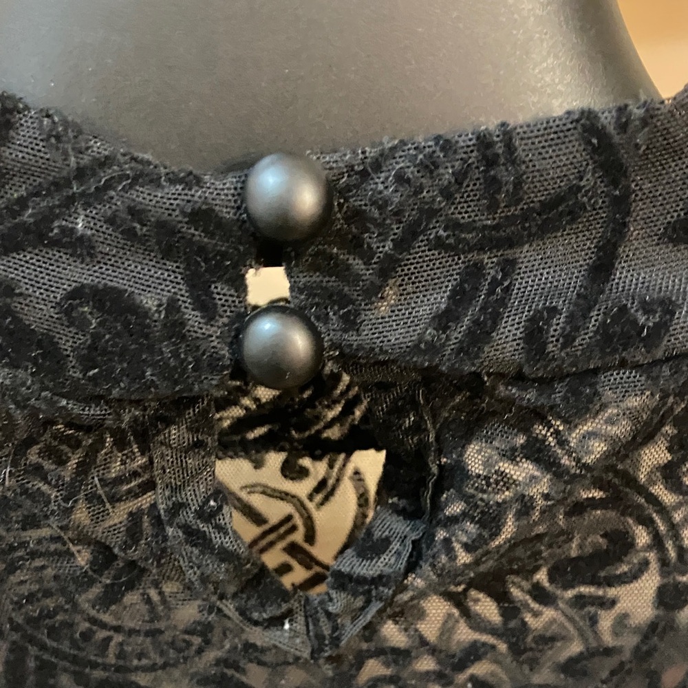 Disturbia Black Sheer Lace Blouse - Picture 5 of 8
